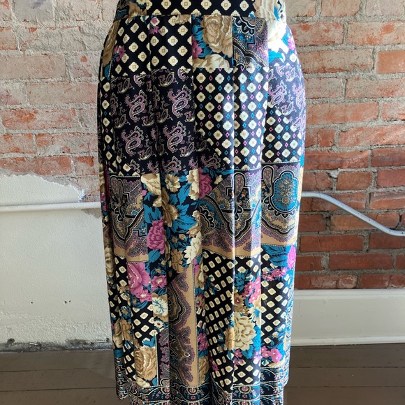 Koret Black Floral Vintage Skirt SIZE 14 - Picture 7 of 8